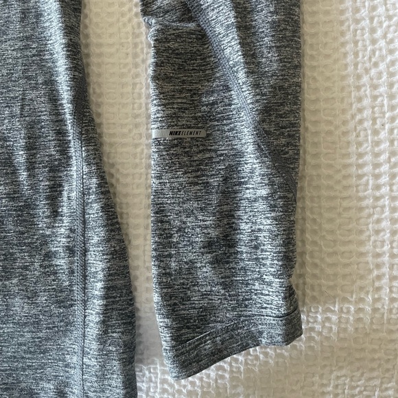 Nike Dri-Fit Quarter Zip Top - Picture 3 of 5